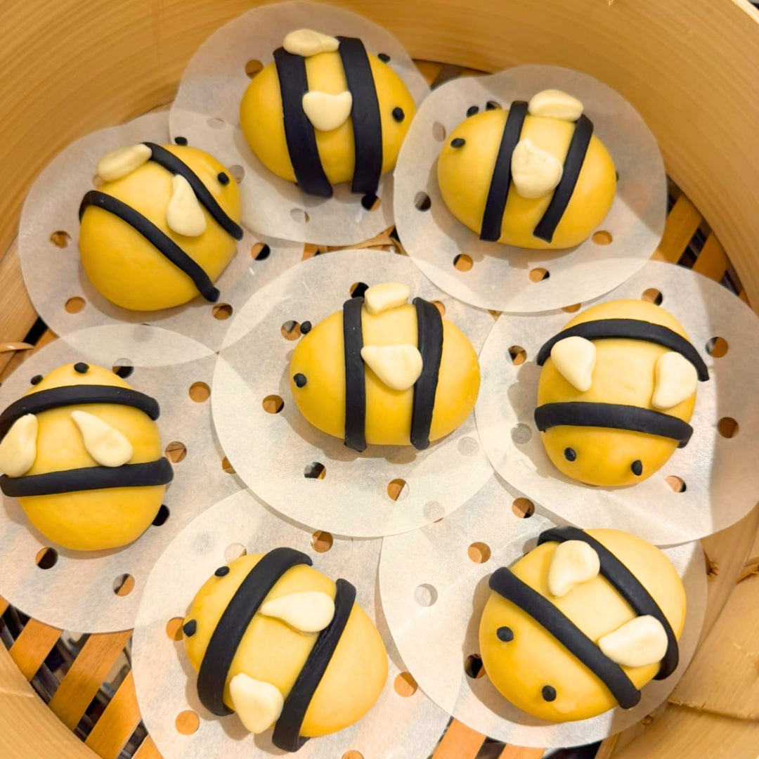 親子小蜜蜂造型水光肌奶黃饅頭
